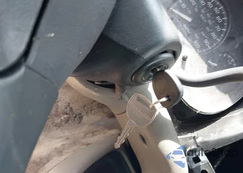 2002 Chevrolet Blazer z USA, uszkodzony, nr VIN 1GNCS18W42K158992